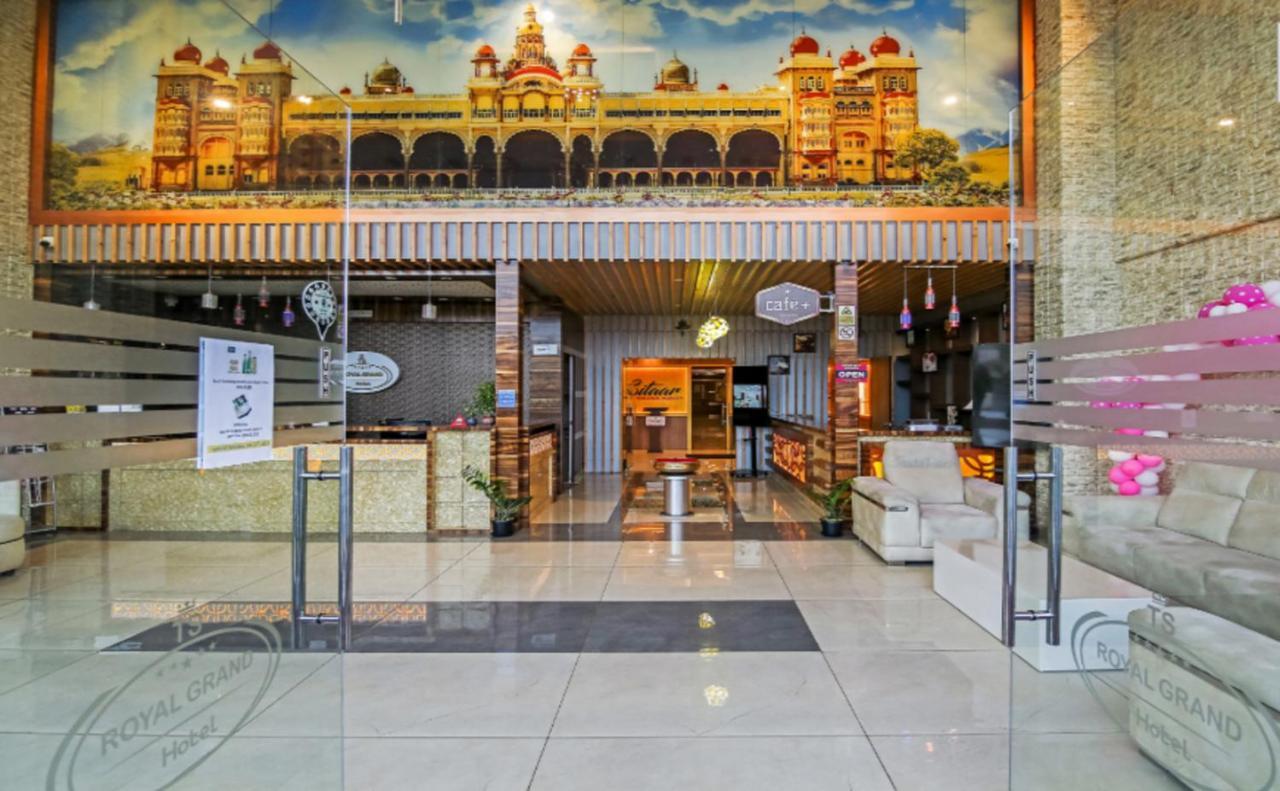 T S Royal Grand Hotel-Bommasandra -Hosur Road Bangalore Ngoại thất bức ảnh